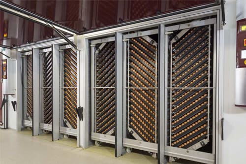 ИНКУБАТОР «HATCH TECH B.V.» и КОМБИКОРМОВЫЙ ЗАВОД «MUYANG»